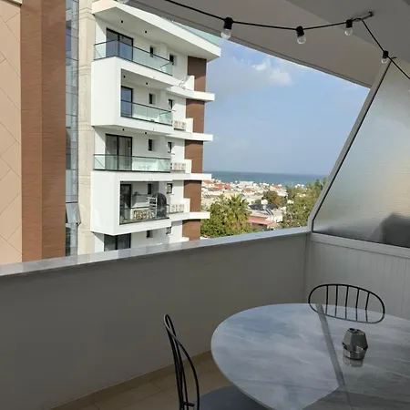Blue Edge Makenzy Gardenia Apartman Lárnaka